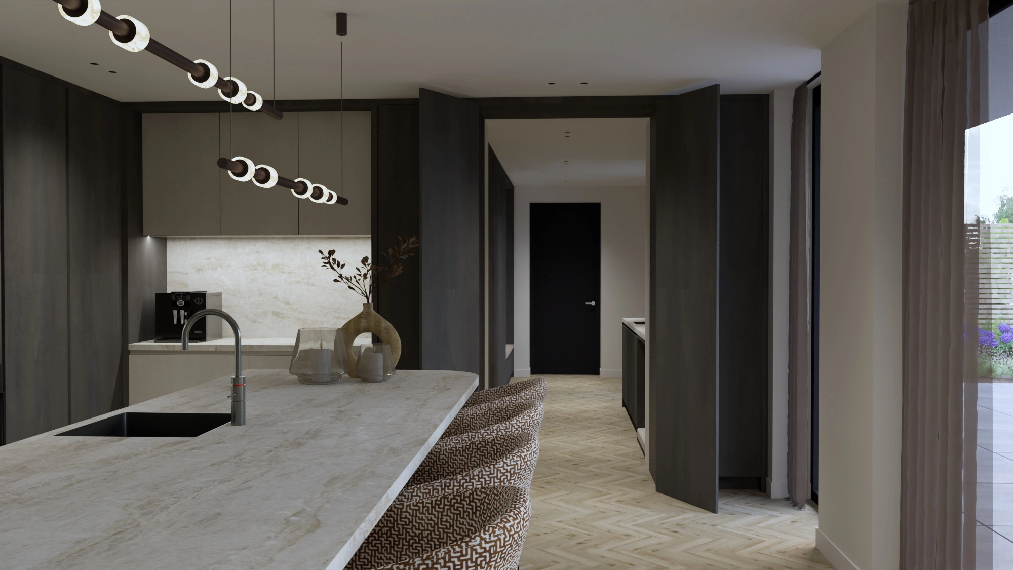 Riante woonvilla Krimpen aan den IJssel - Donkergrijze keuken met cirkelvormige hanglampen, marmeren werkblad en decoratieve styling